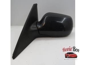 Used Wing mirror, left Mazda 3 Sport (BK14) 1.6i 16V Price € 25,00 Margin scheme offered by Rooie Ben autodemontage