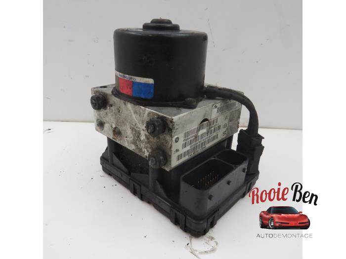Usagé Bloc ABS Jeep Grand Cherokee (WG/WJ) 2.7 CRD 20V Prix € 200,00 Règlement à la marge proposé par Rooie Ben autodemontage