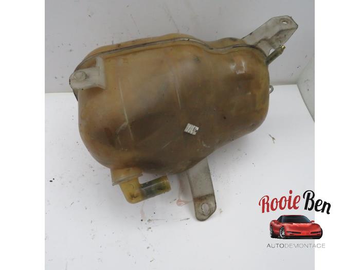 Expansion vessel from a Jeep Grand Cherokee (WG/WJ) 2.7 CRD 20V 2004