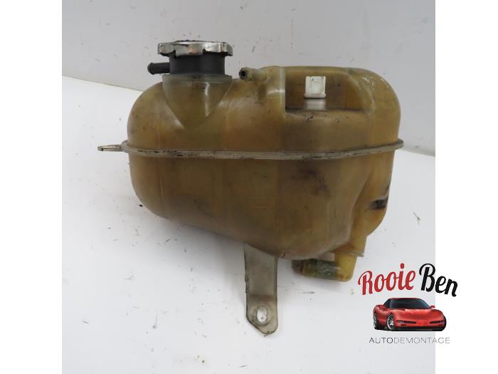 Expansion vessel from a Jeep Grand Cherokee (WG/WJ) 2.7 CRD 20V 2004