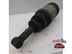 Used Rear shock absorber rod, right Landrover Range Rover Sport (LS) 3.6 TDV8 32V Price on request offered by Rooie Ben autodemontage