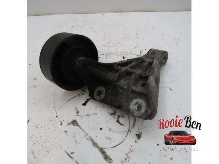 Usados Rodillo tensor correa múltiple Jeep Grand Cherokee (WG/WJ) 2.7 CRD 20V Precio € 15,00 Norma de margen ofrecido por Rooie Ben autodemontage