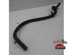 Used Radiator hose Jeep Grand Cherokee (WG/WJ) 2.7 CRD 20V Price on request offered by Rooie Ben autodemontage