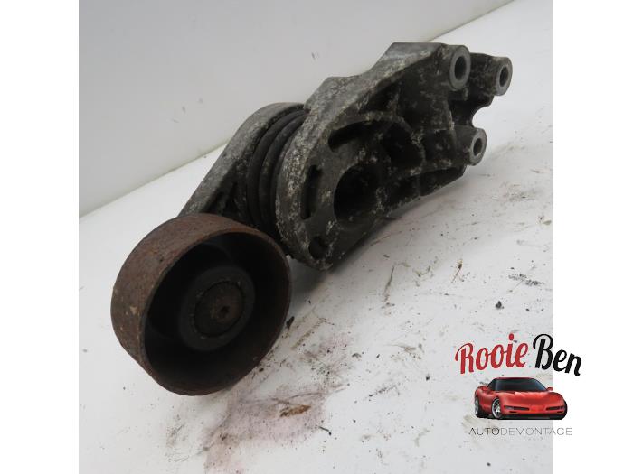 Usados Rodillo tensor correa múltiple Volkswagen Polo IV (9N1/2/3) 1.4 TDI 70 Precio € 15,00 Norma de margen ofrecido por Rooie Ben autodemontage