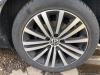 Wheel + winter tyre from a Volkswagen Passat (362), 2010 / 2014 2.0 TDI 16V 140, Saloon, 4-dr, Diesel, 1,968cc, 103kW (140pk), FWD, CFFB, 2010-08 / 2014-12 2011
