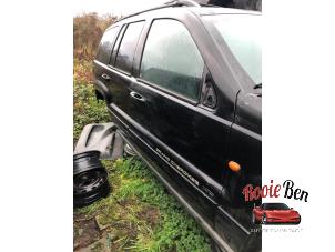Used Front door 4-door, right Jeep Grand Cherokee (WG/WJ) 4.0i Price on request offered by Rooie Ben autodemontage