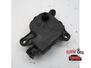 Usagé Clapet chauffage moteur Dodge Ram 3500 Standard Cab (DR/DH/D1/DC/DM) 5.7 V8 Hemi 1500 4x4 Prix € 50,00 Règlement à la marge proposé par Rooie Ben autodemontage