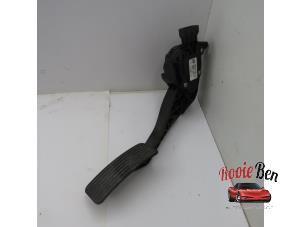 Used Accelerator pedal Chevrolet Orlando (YYM/YYW) 2.0 D 16V Price on request offered by Rooie Ben autodemontage