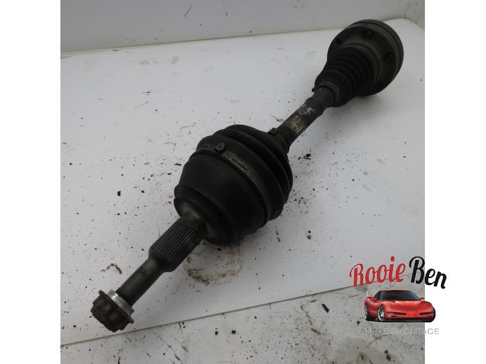 Gebrauchte Antriebswelle links vorne Volkswagen Touareg (7LA/7L6) 2.5 TDI R5 Preis € 30,00 Margenregelung angeboten von Rooie Ben autodemontage