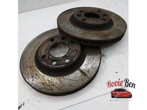 Used Front brake disc Opel Combo (Corsa C) 1.3 CDTI 16V Price on request offered by Rooie Ben autodemontage