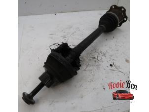 Used Front drive shaft, left Audi A6 (C7) 2.8 V6 24V FSI Price on request offered by Rooie Ben autodemontage