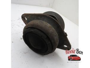 Engine mount from a Ford (USA) Mustang V 4.0 V6 2008