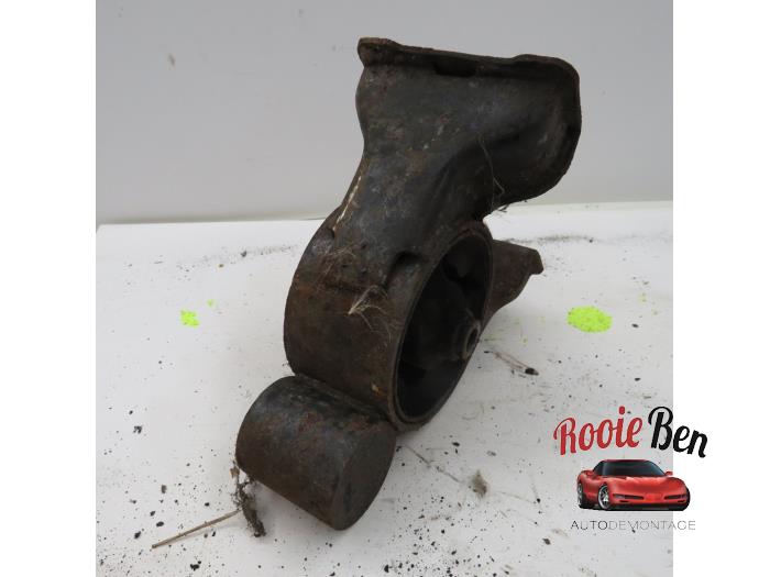 Usagé Support moteur Kia Cee'd (EDB5) 1.6 CRDi 16V Prix € 10,00 Règlement à la marge proposé par Rooie Ben autodemontage