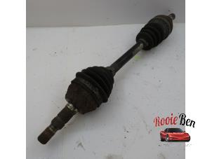 Used Front drive shaft, left Opel Zafira (M75) 1.6 16V Price € 50,00 Margin scheme offered by Rooie Ben autodemontage