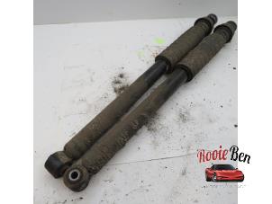 Used Shock absorber kit Nissan Micra (K13) 1.2 12V Price on request offered by Rooie Ben autodemontage