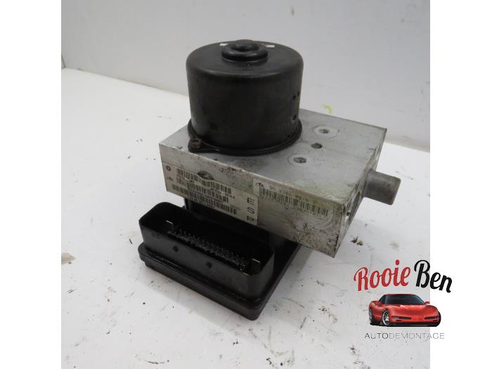 Gebrauchte ABS Pumpe Jeep Grand Cherokee (WH/WK) 3.0 CRD V6 24V DPF Preis € 200,00 Margenregelung angeboten von Rooie Ben autodemontage