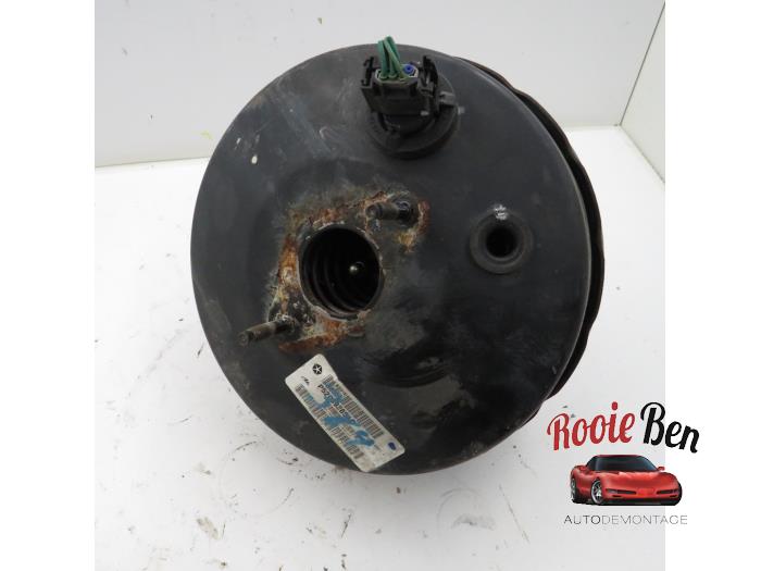 Usagé Assistant de freinage Jeep Grand Cherokee (WH/WK) 3.0 CRD V6 24V DPF Prix € 50,00 Règlement à la marge proposé par Rooie Ben autodemontage