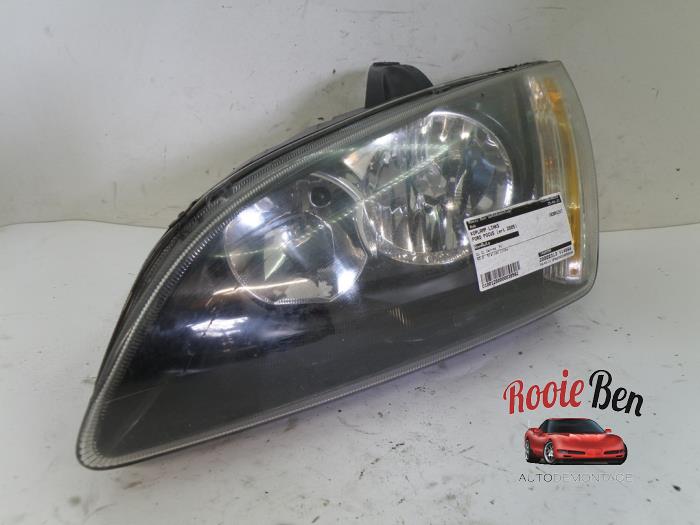Gebrauchte Scheinwerfer links Ford Focus 2 Wagon 1.6 TDCi 16V 110 Preis € 25,00 Margenregelung angeboten von Rooie Ben autodemontage