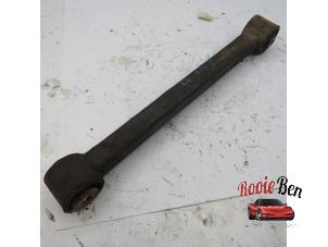 Used Rear upper wishbone, left Jeep Grand Cherokee (WH/WK) 3.0 CRD V6 24V DPF Price on request offered by Rooie Ben autodemontage