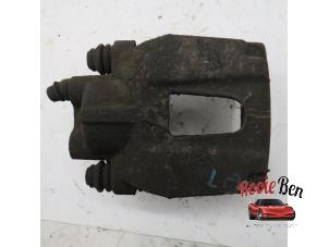 Used Rear brake calliper, left Jeep Grand Cherokee (WH/WK) 3.0 CRD V6 24V DPF Price on request offered by Rooie Ben autodemontage