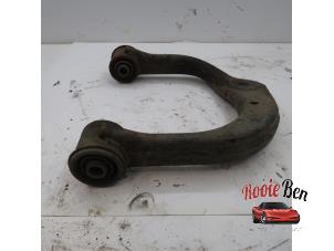 Used Front upper wishbone, right Toyota Tundra 4.7 V8 32V 4WD Price on request offered by Rooie Ben autodemontage