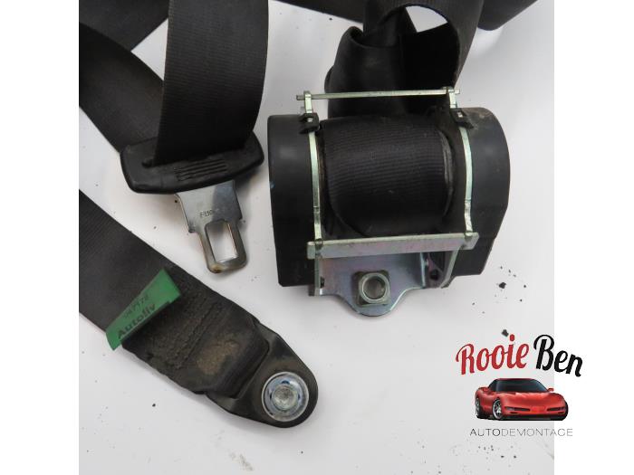 Front seatbelt, right from a Peugeot Boxer (U9) 2.2 HDi 120 Euro 4 2011