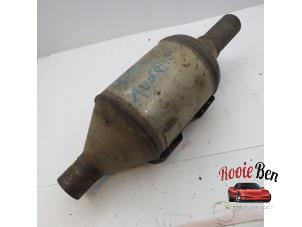 Used Catalytic converter Volkswagen Touran (1T1/T2) 2.0 TDI 16V 140 Price on request offered by Rooie Ben autodemontage
