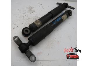Used Shock absorber kit Peugeot Partner (EF/EU) 1.6 BlueHDI 75 Price on request offered by Rooie Ben autodemontage