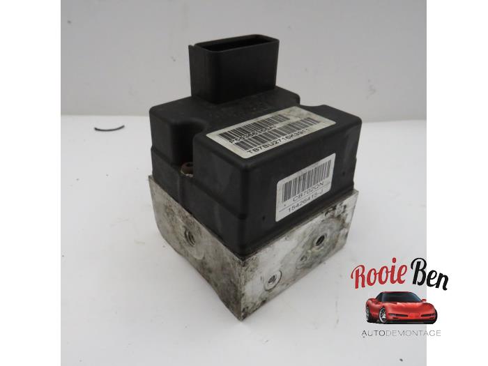 Używane Pompa ABS Dodge Ram 3500 Standard Cab (DR/DH/D1/DC/DM) 5.7 V8 Hemi 1500 4x4 Cena € 250,00 Procedura marży oferowane przez Rooie Ben autodemontage