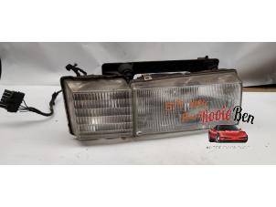 Used Headlight, right Cadillac Seville (K-body) 4.6 STS/North Star V8 32V Price on request offered by Rooie Ben autodemontage