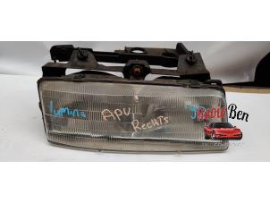 Używane Reflektor prawy Chevrolet Lumina APV 2.3 16V Cena na żądanie oferowane przez Rooie Ben autodemontage