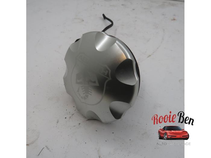 abarth fuel cap