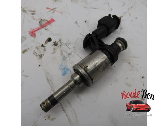 Usagé Injecteur (injection essence) Volkswagen Beetle (16AE) 1.2 TSI Prix € 20,00 Règlement à la marge proposé par Rooie Ben autodemontage