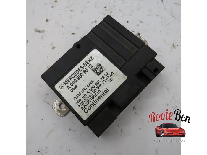 Usagé Module pompe carburant Mercedes C (C205) 4.0 C-63 S AMG V8 Biturbo Prix sur demande proposé par Rooie Ben autodemontage