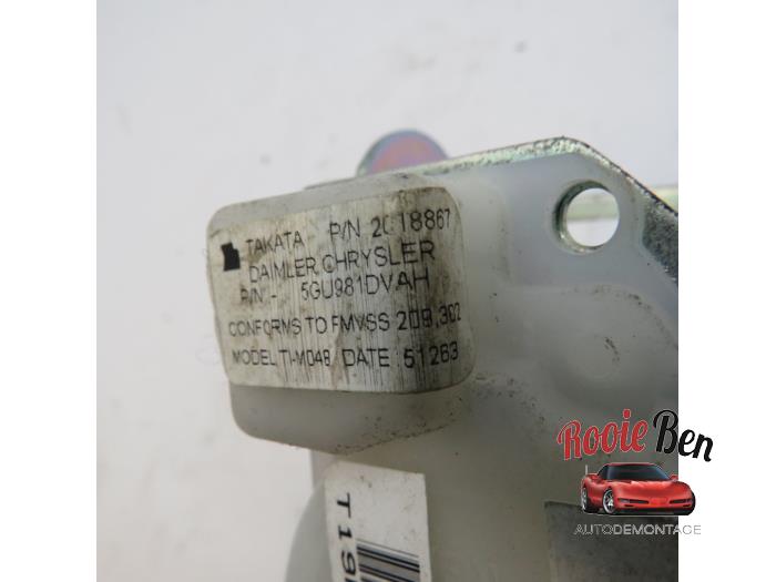 Cinturón de seguridad derecha detrás de un Dodge Ram 3500 Standard Cab (DR/DH/D1/DC/DM) 8.3 1500 SRT-10 Crew Cab 2006