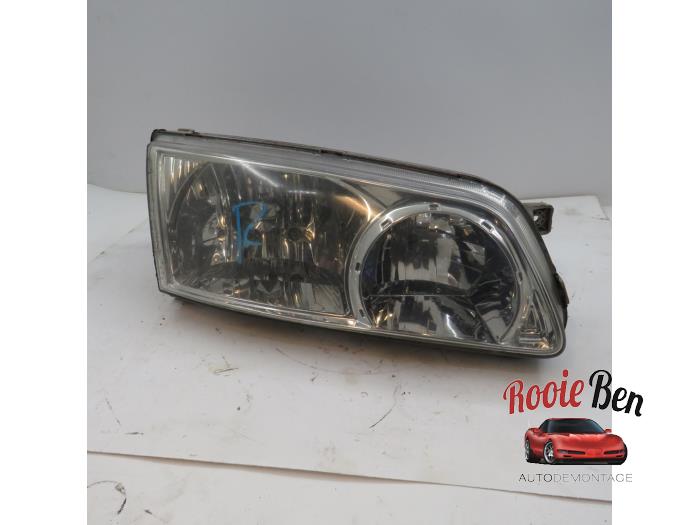 Używane Reflektor prawy Hyundai H-1/H-200 2.5 Tdi Cena € 50,00 Procedura marży oferowane przez Rooie Ben autodemontage