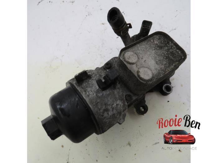 Oil filter housing from a Citroën C5 II Berline (RC) 2.0 HDiF 16V 2005