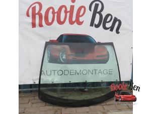 Used Frontscreen Renault Clio III (BR/CR) 1.5 dCi FAP Price on request offered by Rooie Ben autodemontage