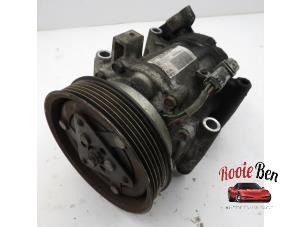 Used Air conditioning pump Renault Clio III (BR/CR) 1.5 dCi FAP Price on request offered by Rooie Ben autodemontage