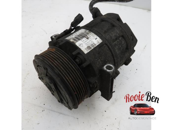 Usagé Pompe clim Renault Master III (FV) 2.3 dCi 145 16V FWD Prix € 30,00 Règlement à la marge proposé par Rooie Ben autodemontage