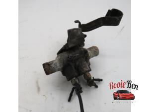 Used Engine temperature sensor Renault Master IV (FV) 2.3 dCi 145 16V FWD Price on request offered by Rooie Ben autodemontage