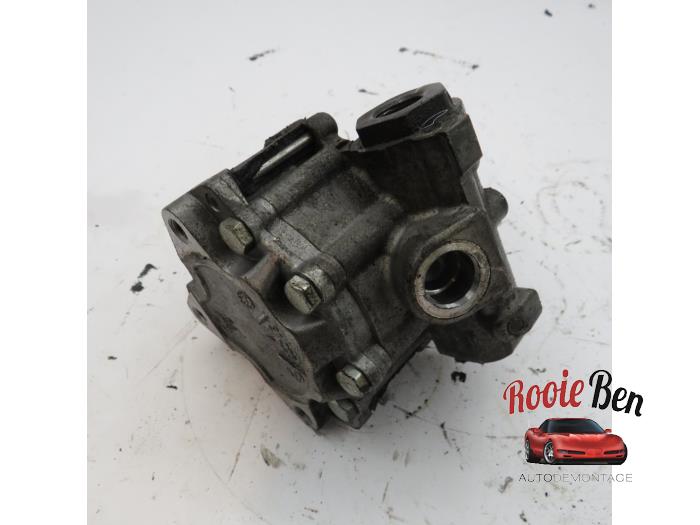 Usagé Pompe de direction BMW X3 (E83) 3.0d 24V Prix € 40,00 Règlement à la marge proposé par Rooie Ben autodemontage
