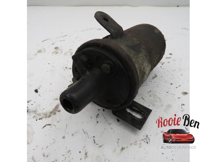 Usagé Bobine Jeep Cherokee (XJ) 4.0 i Prix € 10,00 Règlement à la marge proposé par Rooie Ben autodemontage