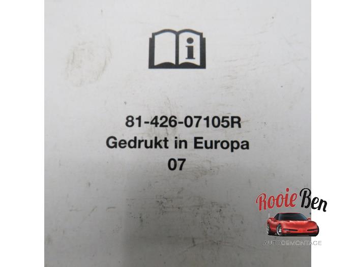 Instruction Booklet from a Dodge Nitro 2.8 CRD 16V 4x4 2007