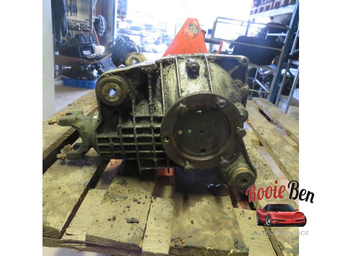 Differential vorne van een Chevrolet K-Serie 4x4 5.7 V8 1996