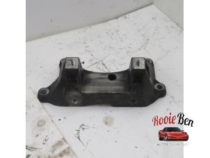 Used Gearbox mount Mercedes C (W205) C-350 e 2.0 16V Price on request offered by Rooie Ben autodemontage