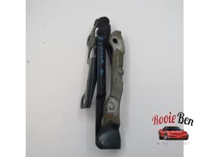 Used Boot lid hinge Cadillac STS (K63) 3.6 V6 24V VVT Li Price on request offered by Rooie Ben autodemontage
