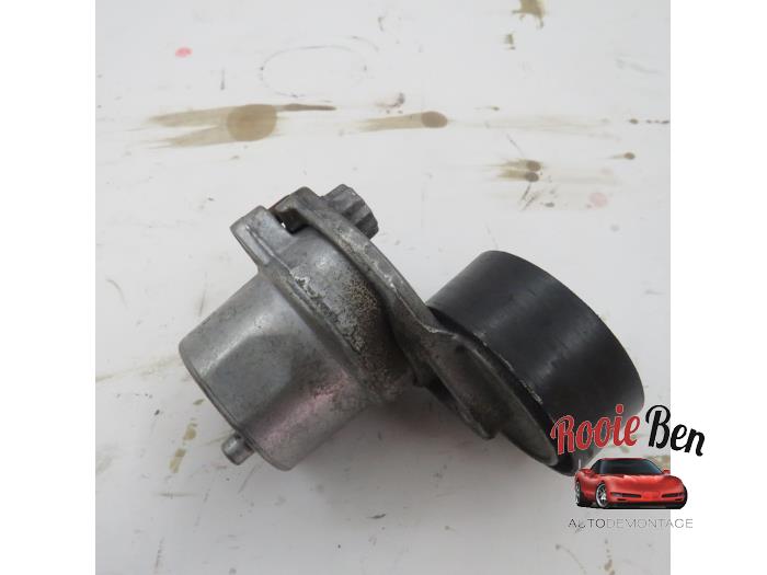 Usados Rodillo tensor correa múltiple Mercedes E (W213) E-200 2.0 Turbo 16V Precio € 15,00 Norma de margen ofrecido por Rooie Ben autodemontage