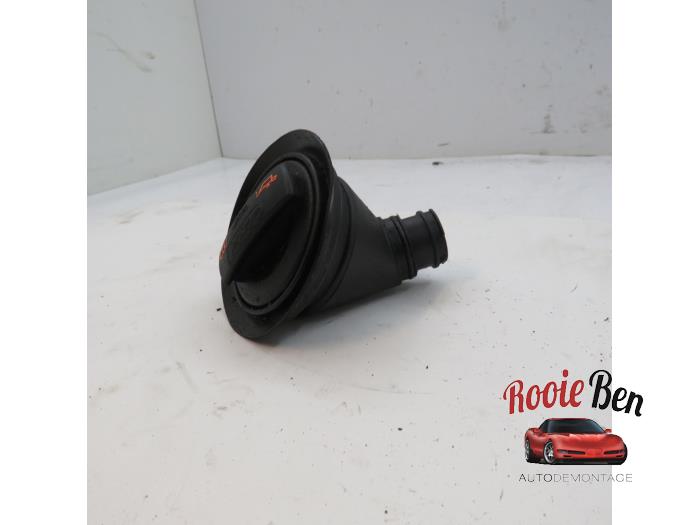 Ölkappe van een Volkswagen Touareg (7PA/PH) 4.2 TDI V8 DPF 32V 2013