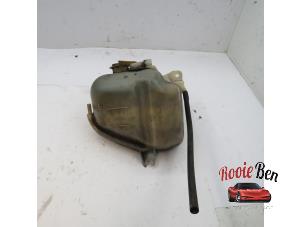 Used Expansion vessel Jeep Grand Cherokee (WG/WJ) 4.0i Price on request offered by Rooie Ben autodemontage